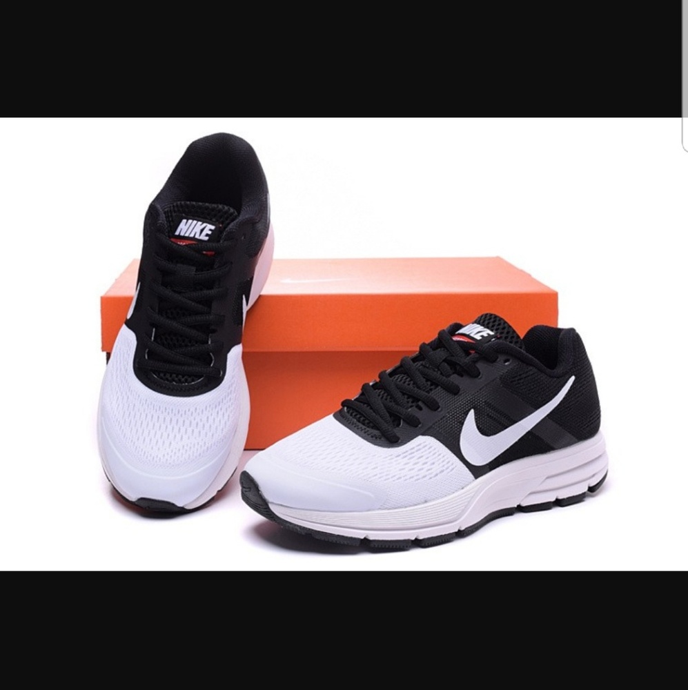 Nike Air Pegasus +30